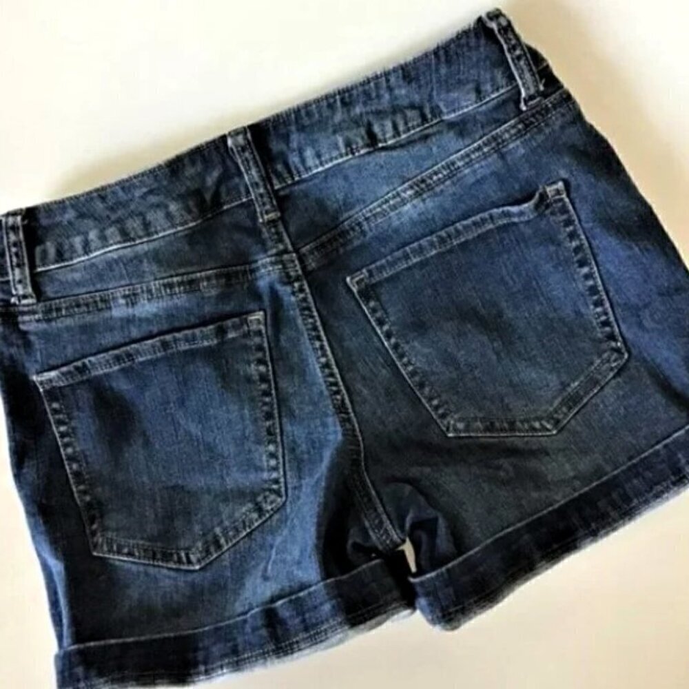Maurices Dark Wash Whiskered Cuffed Denim Jean Shorts Size 2 Like New